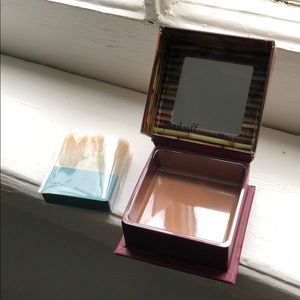 Brand New! Hoola Bronzer!